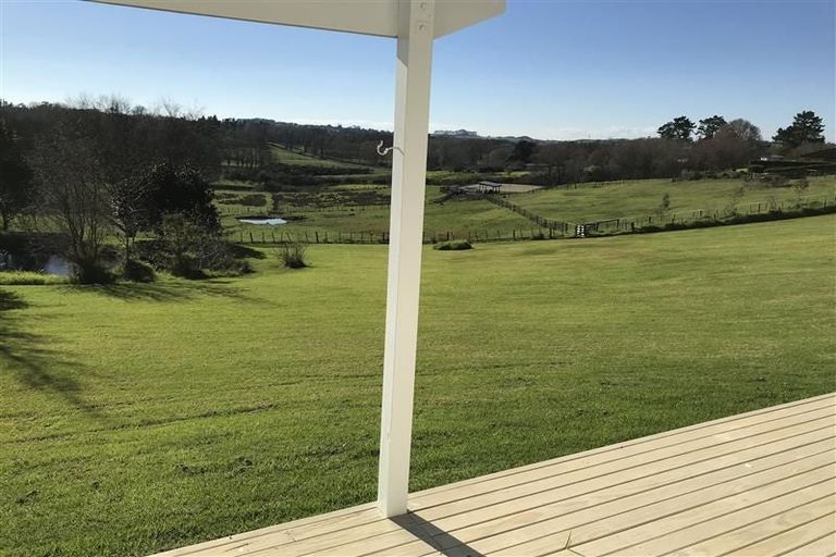 Photo of property in 11 Jeffs Road, Dairy Flat, Albany, 0794