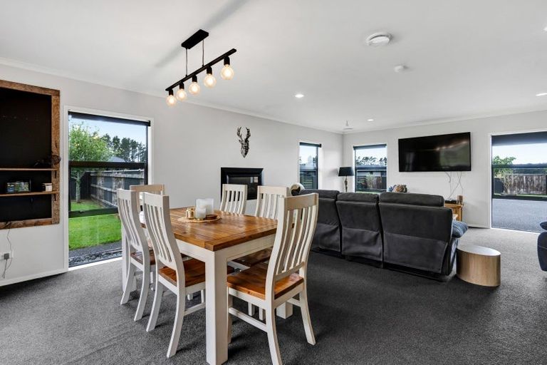 Photo of property in 34 Mercade Close, Stratford, 4332