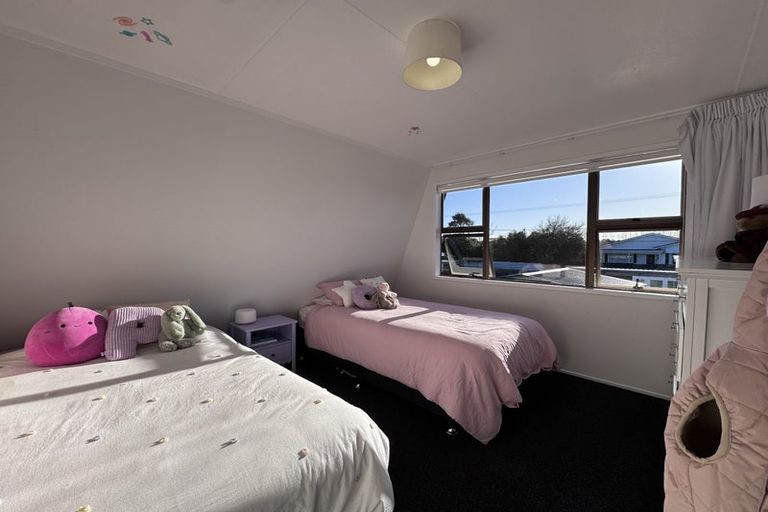 Photo of property in 71 Hedges Street, Sanson, 4817