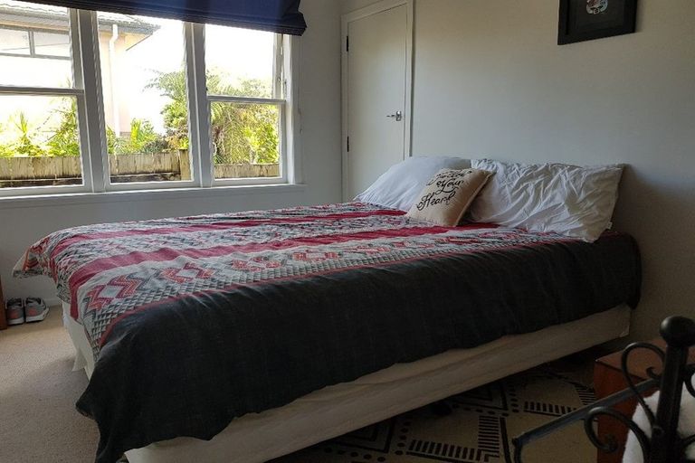 Photo of property in 37 Edmonton Road, Henderson, Auckland, 0612