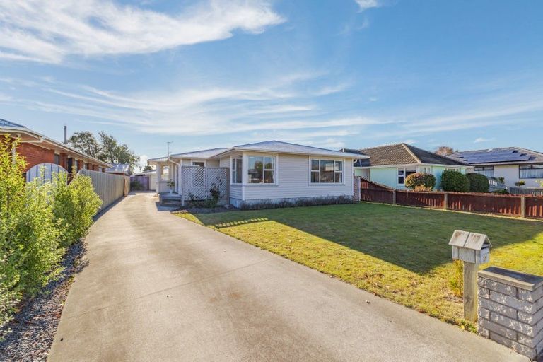 Photo of property in 29 Bickerton Street, Wainoni, Christchurch, 8061