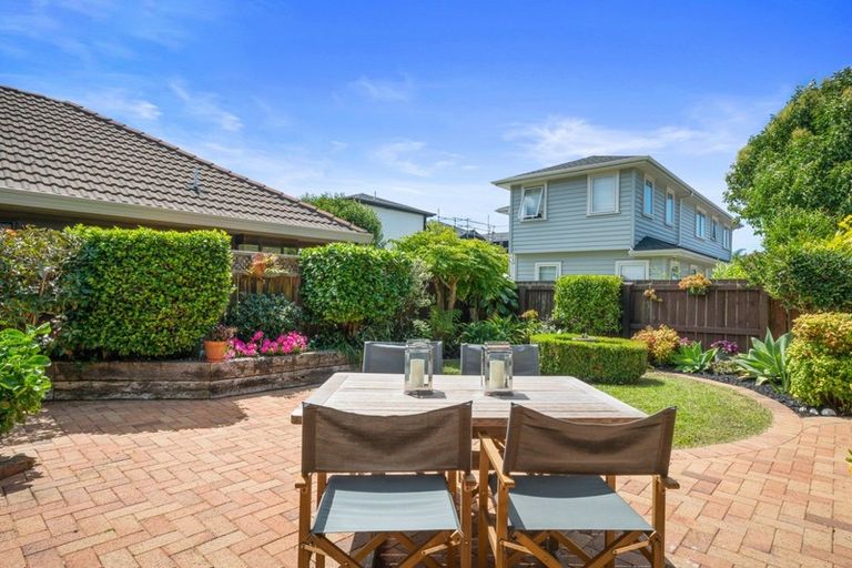 Photo of property in 2/12 Stratford Avenue, Milford, Auckland, 0620