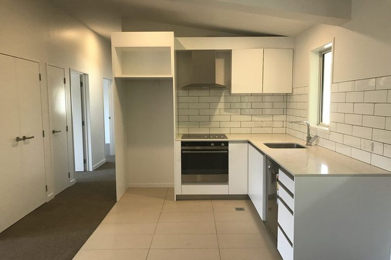 Photo of property in 10/74u Derwent Street, Island Bay, Wellington, 6023