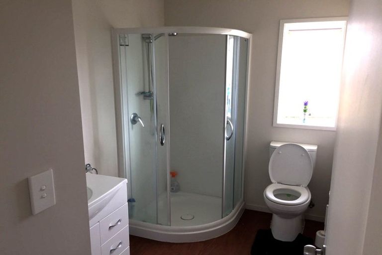 Photo of property in 220 Ballintoy Park Drive, Welcome Bay, Tauranga, 3175
