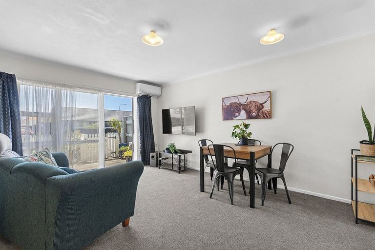 Photo of property in 3/220 Coronation Avenue, Welbourn, New Plymouth, 4310