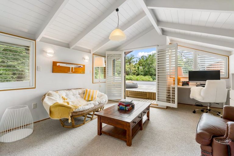 Photo of property in 50 Braemar Road, Castor Bay, Auckland, 0620