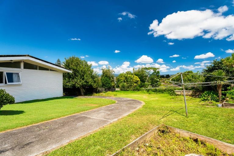 Photo of property in 19 Chorley Avenue, Massey, Auckland, 0614