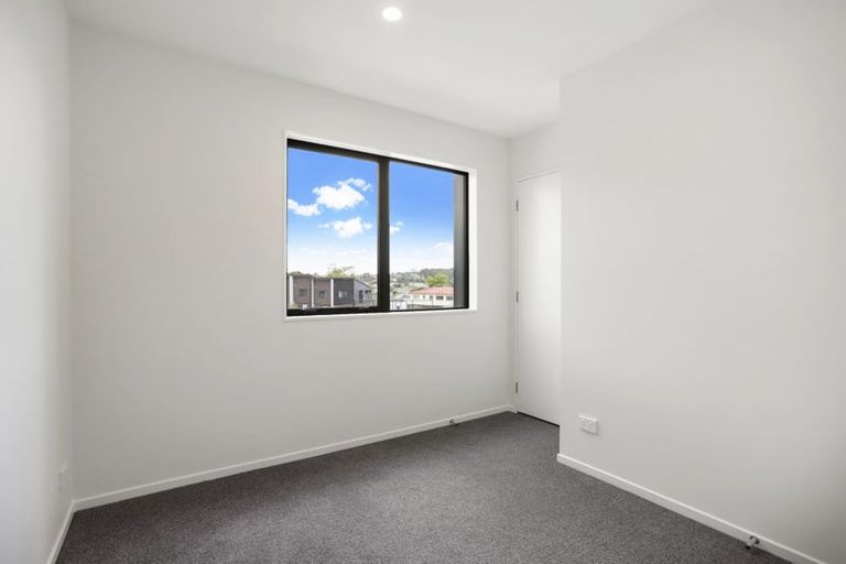 Photo of property in 39 Jabuka Street, Glen Eden, Auckland, 0602