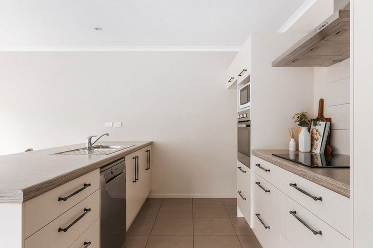 Photo of property in 9 Barossa Way, Brookfield, Tauranga, 3110