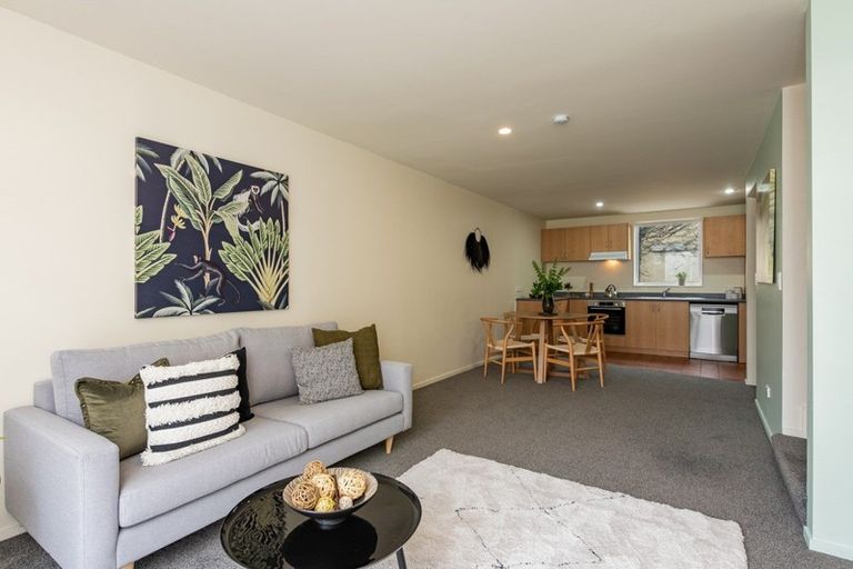 Photo of property in Pirie Street Townhouses, 28/35u Pirie Street, Mount Victoria, Wellington, 6011