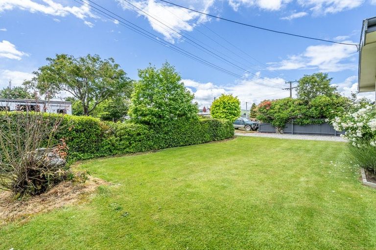 Photo of property in 42 Newburn Street, Waikaia, 9778