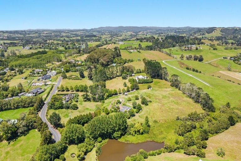 Photo of property in 48 Pomona Road, Kumeu, 0891