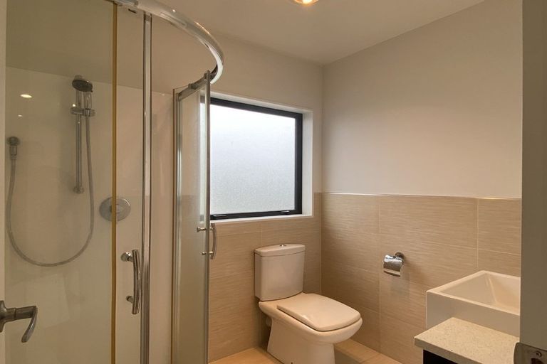 Photo of property in 68 Laurel Oak Drive, Schnapper Rock, Auckland, 0632