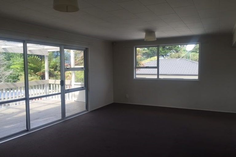 Photo of property in 35 Leaver Place, Weymouth, Auckland, 2103