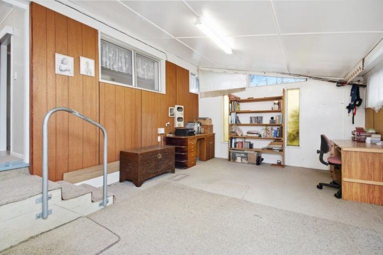 Photo of property in 60 Paterson Avenue West, Pukekohe, 2120