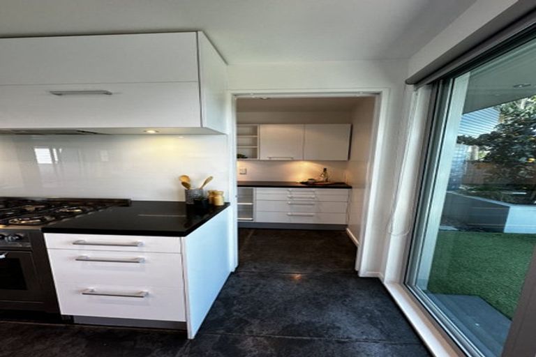 Photo of property in 15 Shalimar Place, Huntington, Hamilton, 3210