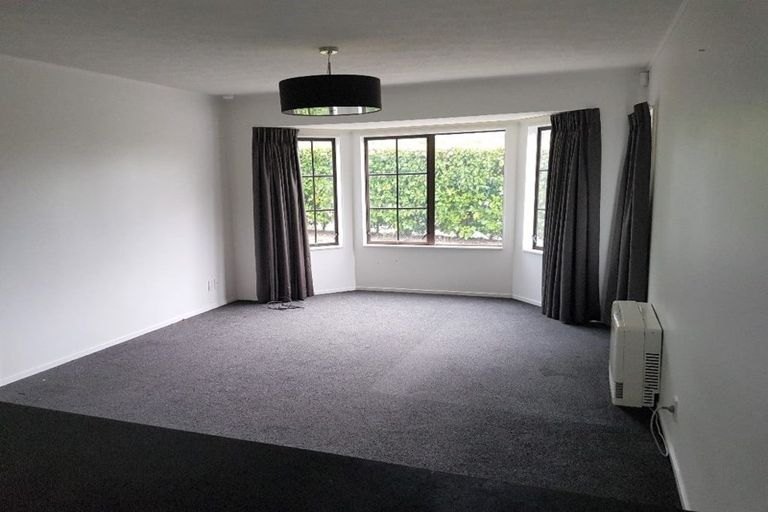 Photo of property in 32 Shackle Lane, Whitby, Porirua, 5024