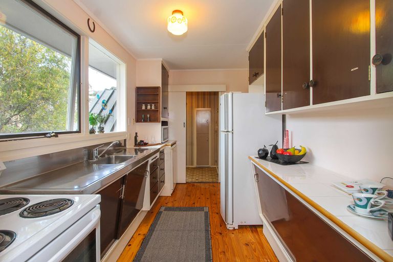 Photo of property in 15 Bishopgate Street, Birkdale, Auckland, 0626