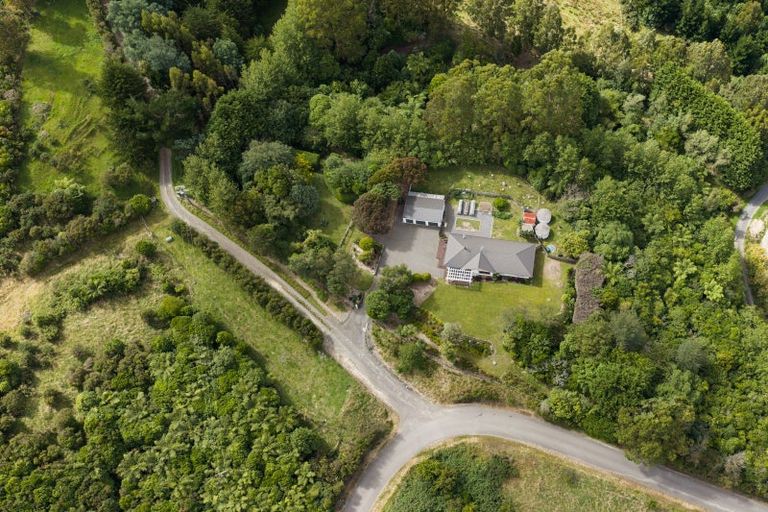 Photo of property in 102 Harrison Hill Road, Aokautere, Palmerston North, 4471