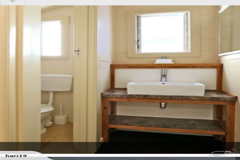 Photo of property in 52 Ruataniwha Street, Waipawa, 4210