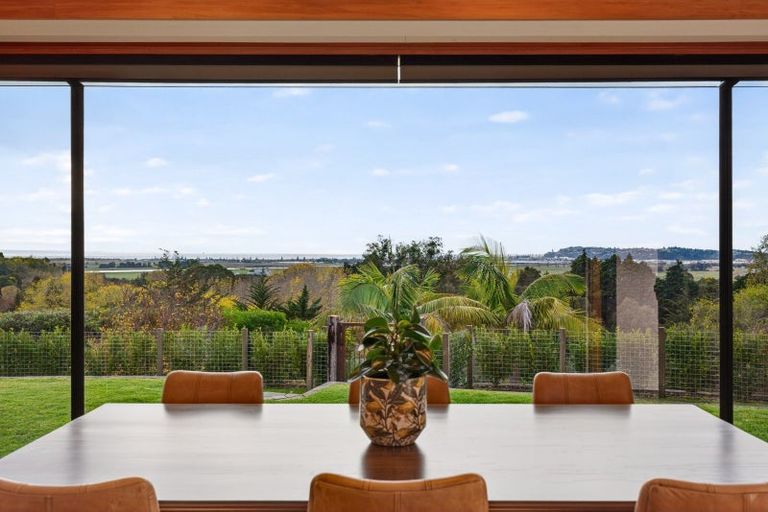 Photo of property in 79 Poraiti Road, Poraiti, Napier, 4182