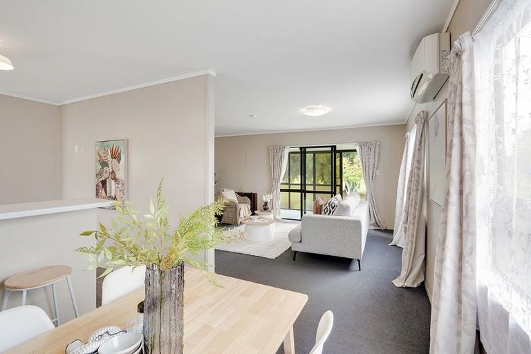 Photo of property in 76a Kahikatea Drive, Melville, Hamilton, 3206