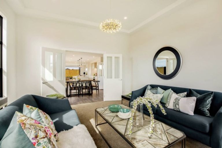 Photo of property in 14 Makete Crescent, Hobsonville, Auckland, 0618