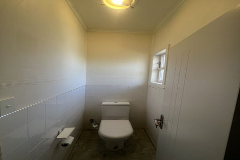 Photo of property in 7 Sheralee Place, Bucklands Beach, Auckland, 2014