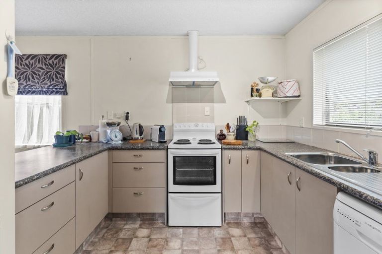 Photo of property in 14 Conrad Place, Leamington, Cambridge, 3432