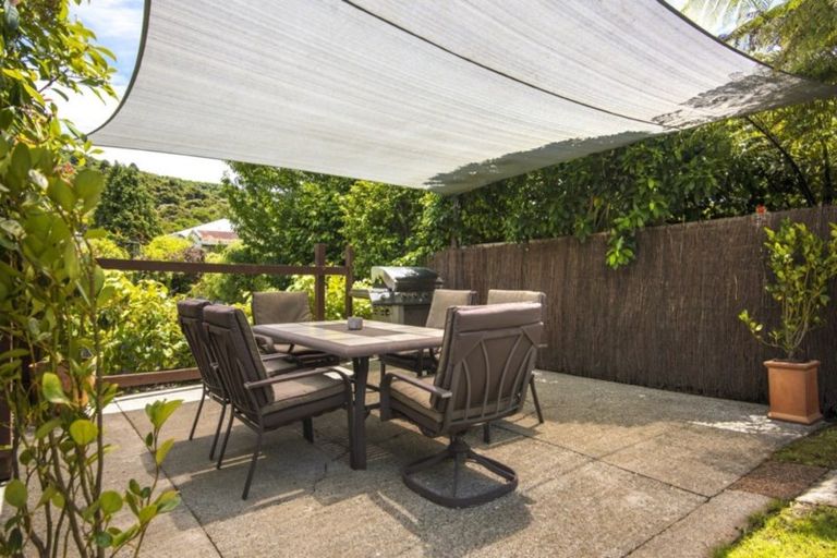 Photo of property in 141 Waikawa Road, Picton, 7220