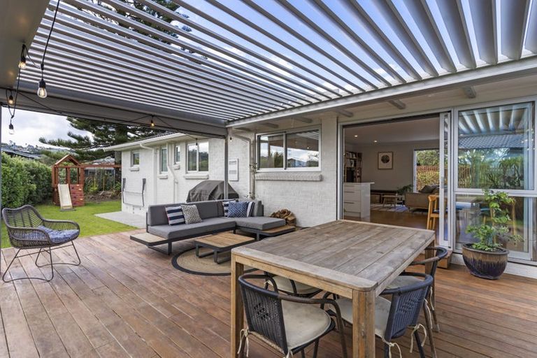 Photo of property in 2 Hatton Road, Orewa, 0931