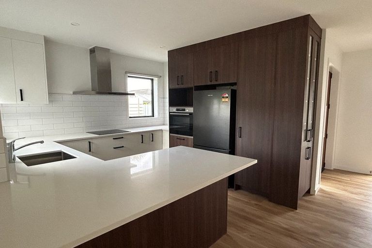 Photo of property in 71 Auckland Road, Greenmeadows, Napier, 4112