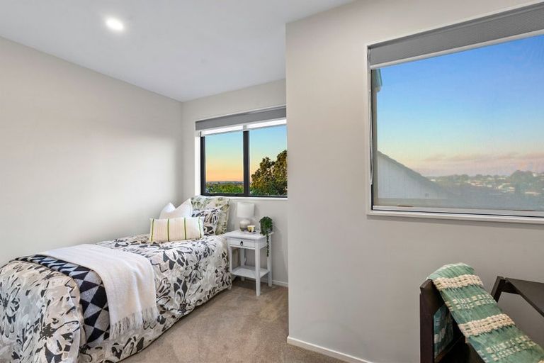 Photo of property in 112b Hutchinson Avenue, New Lynn, Auckland, 0600