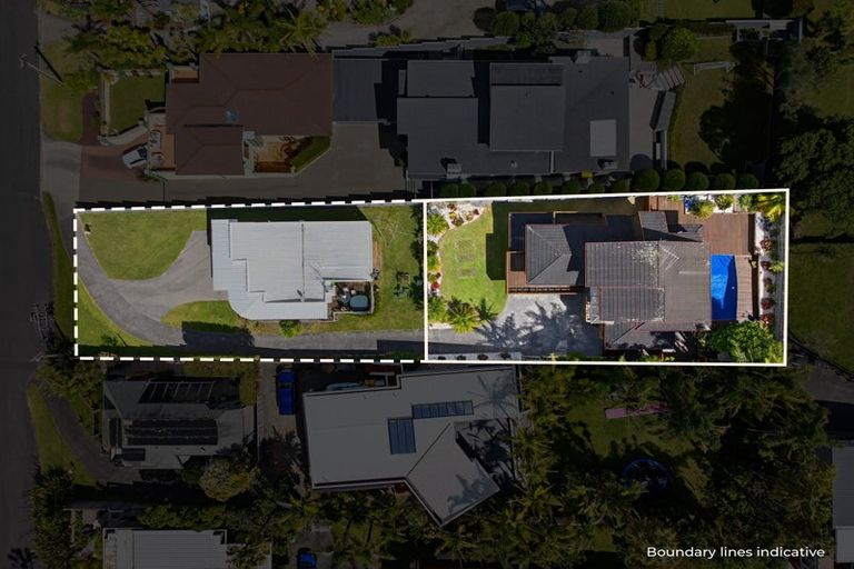 Photo of property in 2/50 Masterton Road, Rothesay Bay, Auckland, 0630