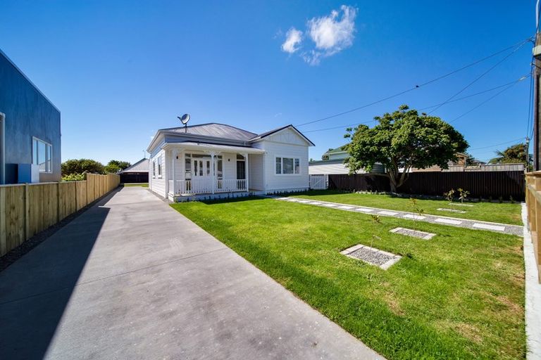 Photo of property in 56 Vogel Street, Hawera, 4610