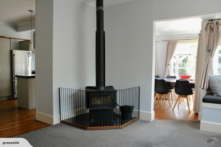 Photo of property in 53 Dover Street, St Albans, Christchurch, 8014