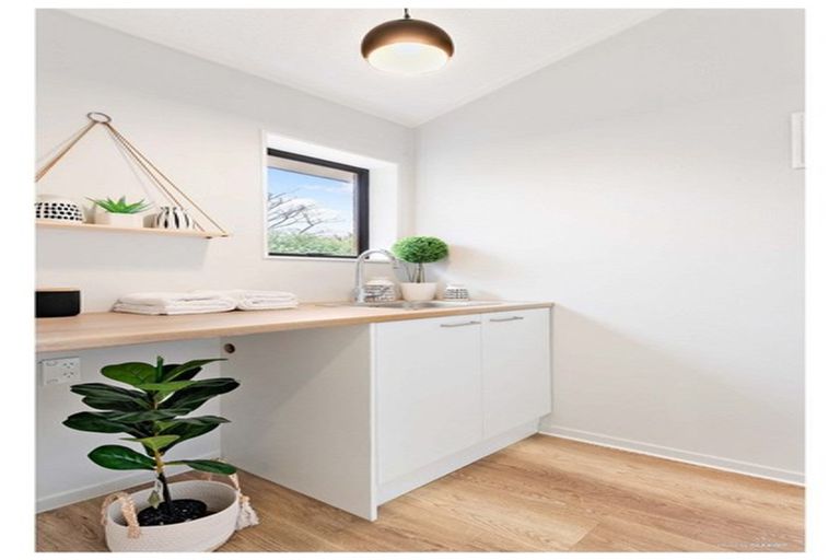 Photo of property in 153a/5 Te Atatu Road, Te Atatu South, Auckland, 0610