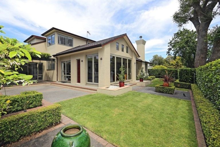 Photo of property in 1b Neeve Place, Taradale, Napier, 4112