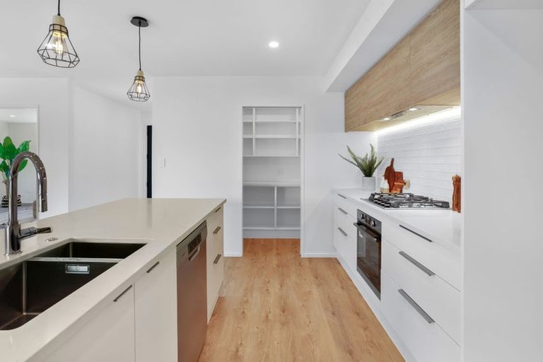 Photo of property in 16 Lusk Street, Rangiora, 7400