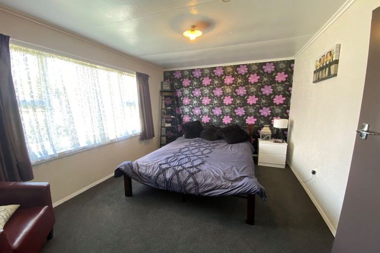 Photo of property in 255 High Street, Eltham, 4322