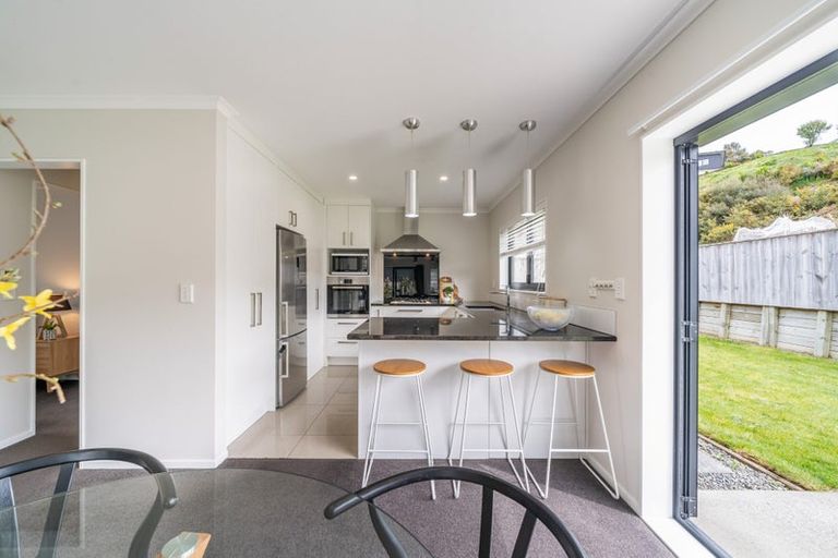 Photo of property in 107 Riverstone Drive, Riverstone Terraces, Upper Hutt, 5018