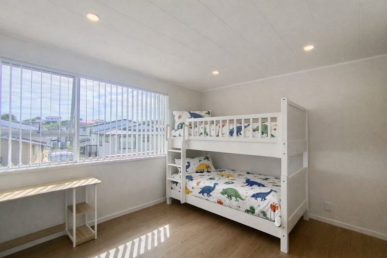 Photo of property in 2/19 Charntay Avenue, Clover Park, Auckland, 2019