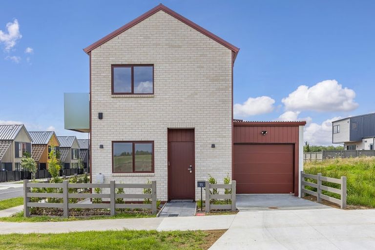 Photo of property in 55 Maungakaraka Road, Karaka, 2580