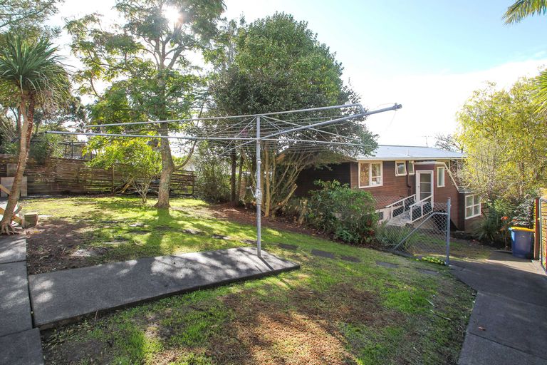 Photo of property in 15 Bishopgate Street, Birkdale, Auckland, 0626