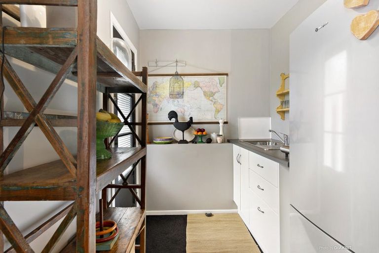 Photo of property in 117 Wallace Street, Mount Cook, Wellington, 6021