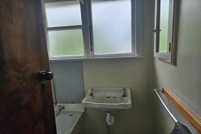 Photo of property in 46 Cambridge Street, Milson, Palmerston North, 4414