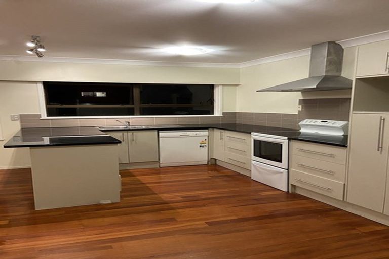 Photo of property in 3 Pedersen Place, Bucklands Beach, Auckland, 2012