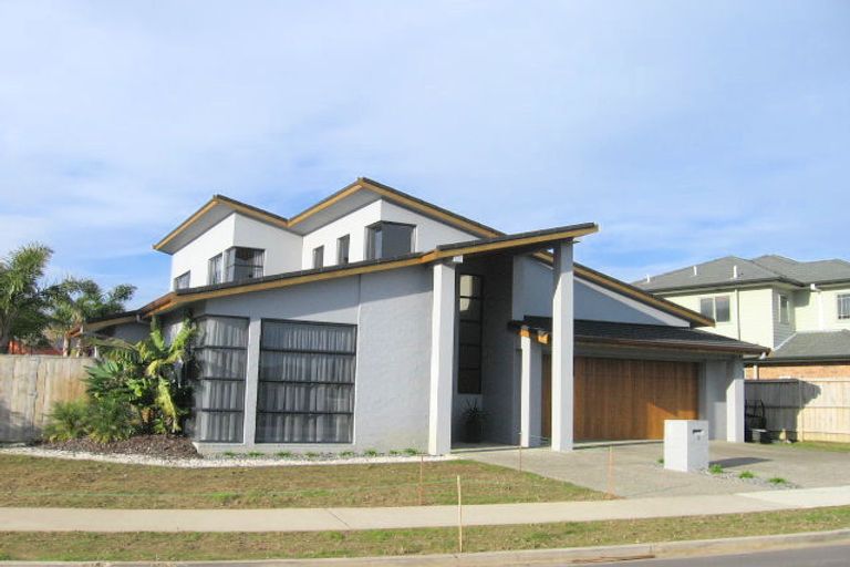 Photo of property in 6 Dalcross Drive, Flat Bush, Auckland, 2016