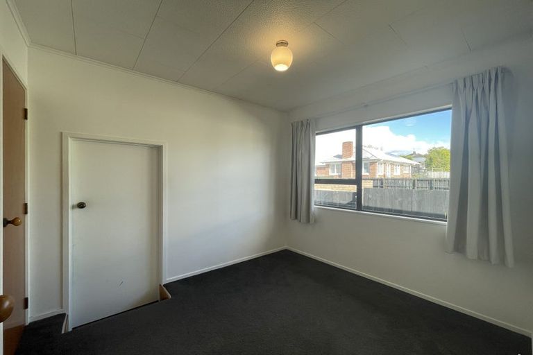 Photo of property in 94 Roberts Road, Te Atatu South, Auckland, 0610