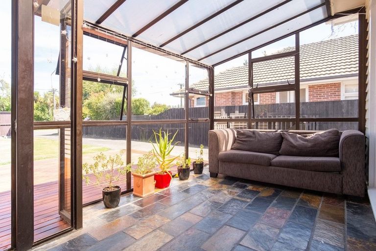 Photo of property in 92 Philpotts Road, Mairehau, Christchurch, 8052